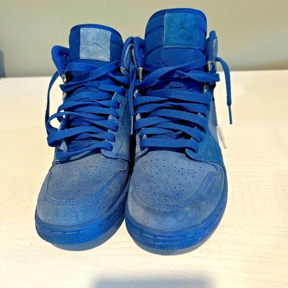 Nike Air Jordan 1 Retro High Blue Suede Sneakers Youth Size 6 - Picture 1 of 6